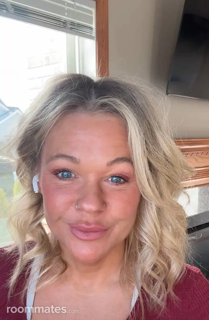 Profile photo 6 of 6