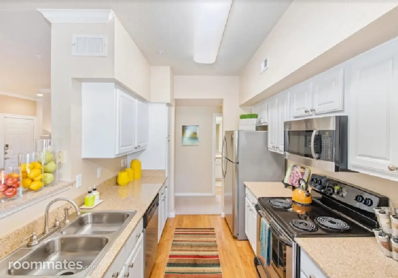 Profile photo 3 of 6