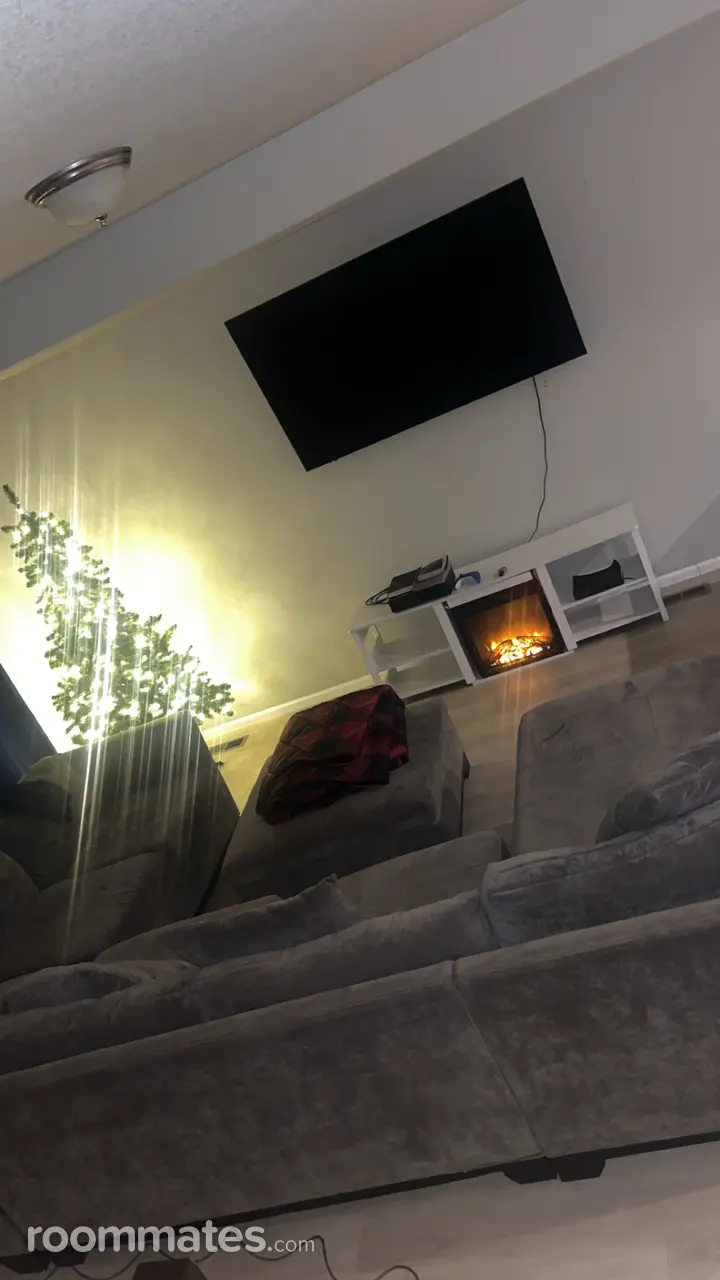 Profile photo 7 of 11