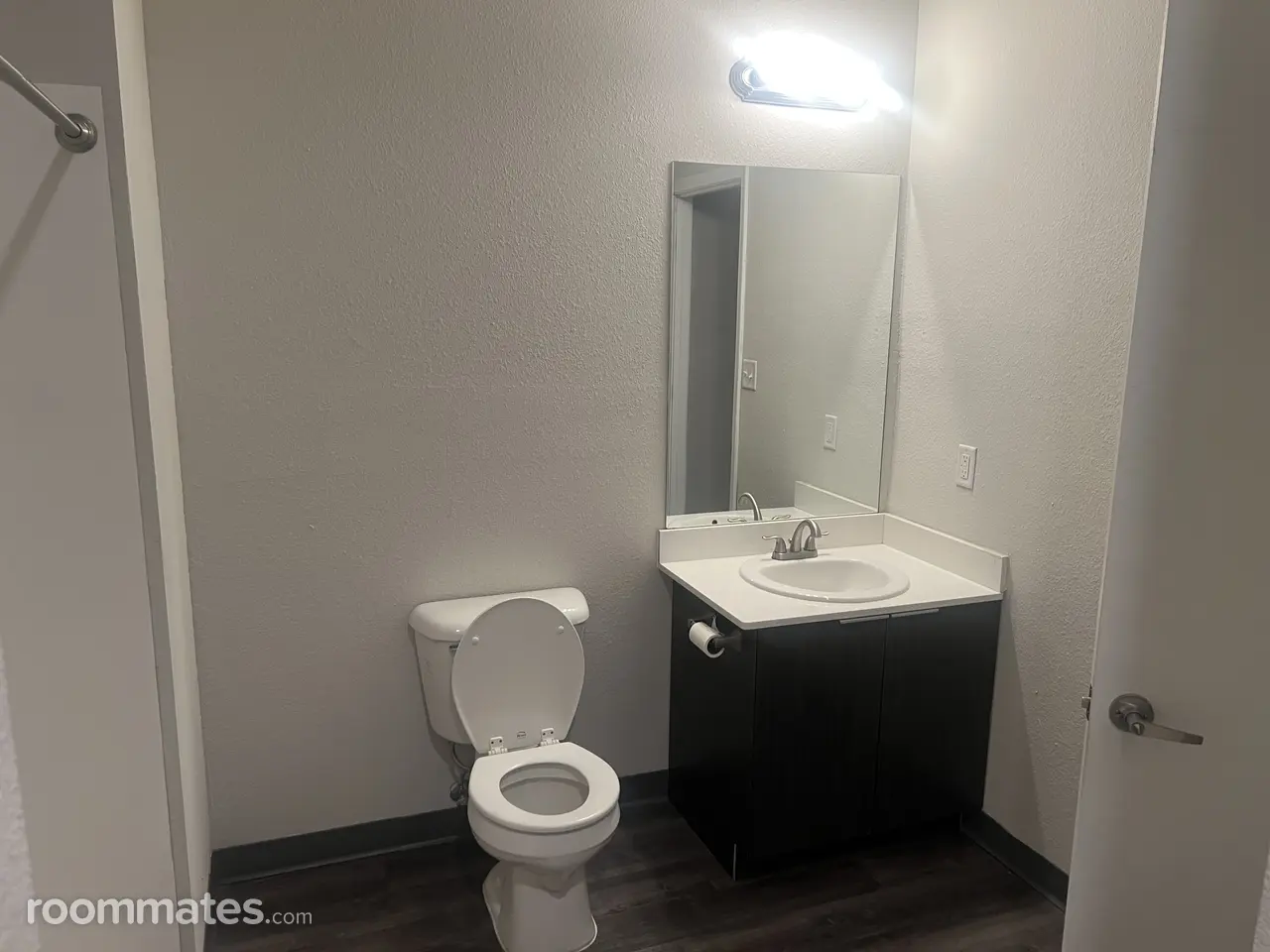 Profile photo 3 of 6