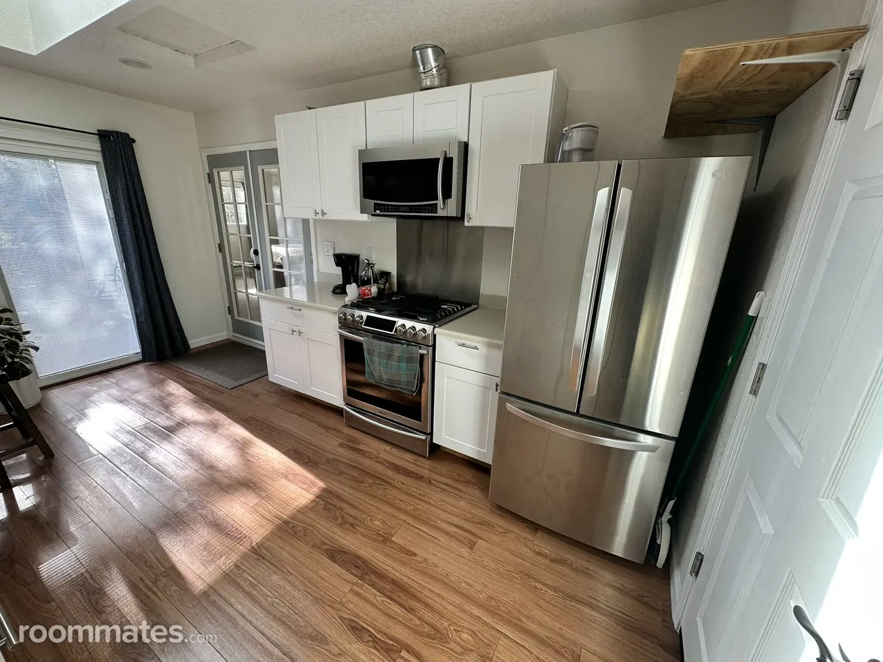 Profile photo 6 of 11