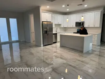 Room for rent in Lehigh Acres, FL $1000, house