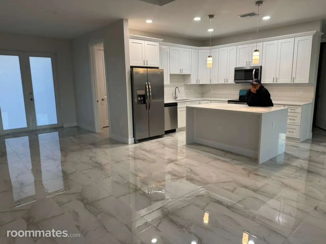 Profile photo 4 of 11