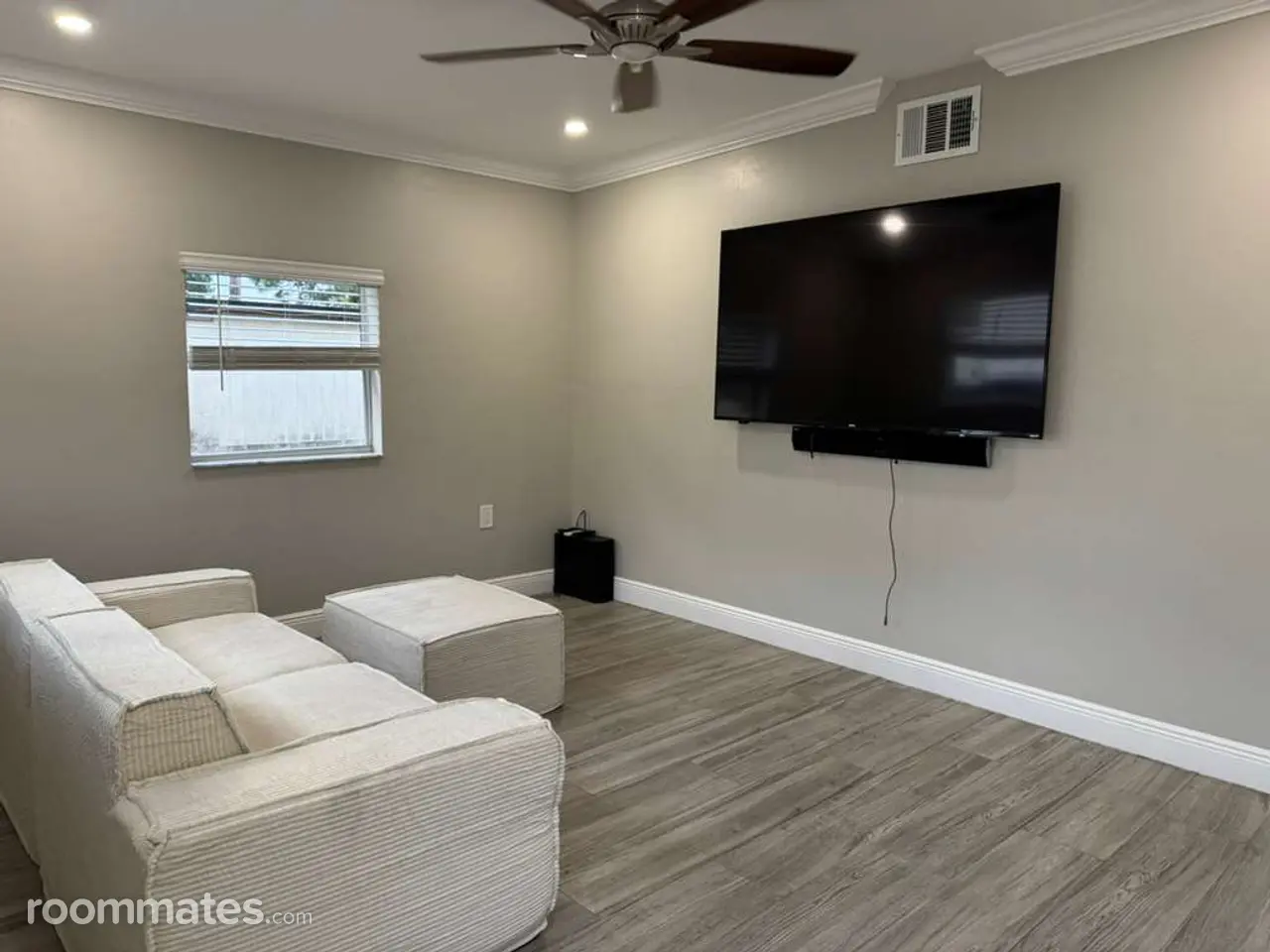 Profile photo 4 of 11