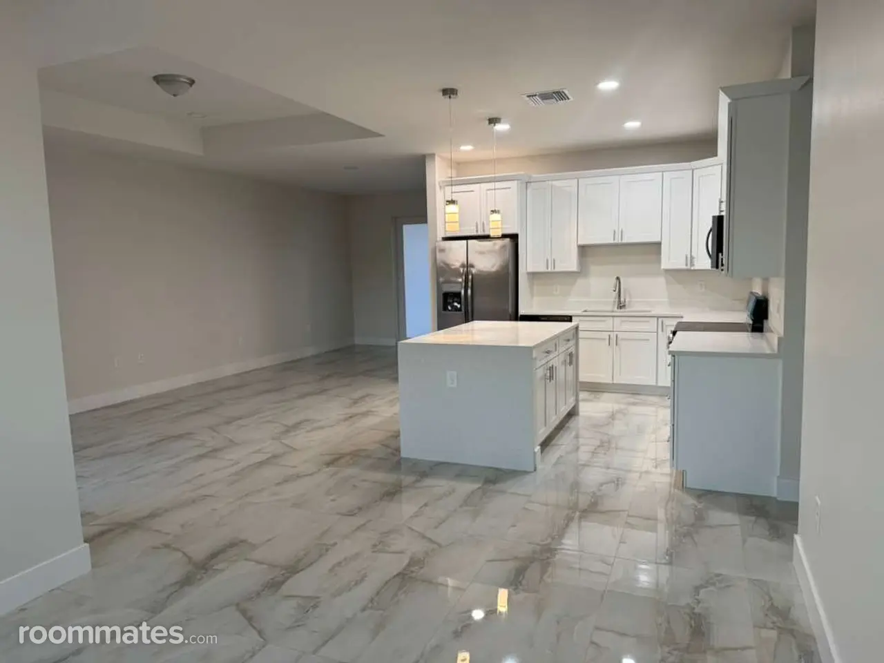 Profile photo 9 of 11