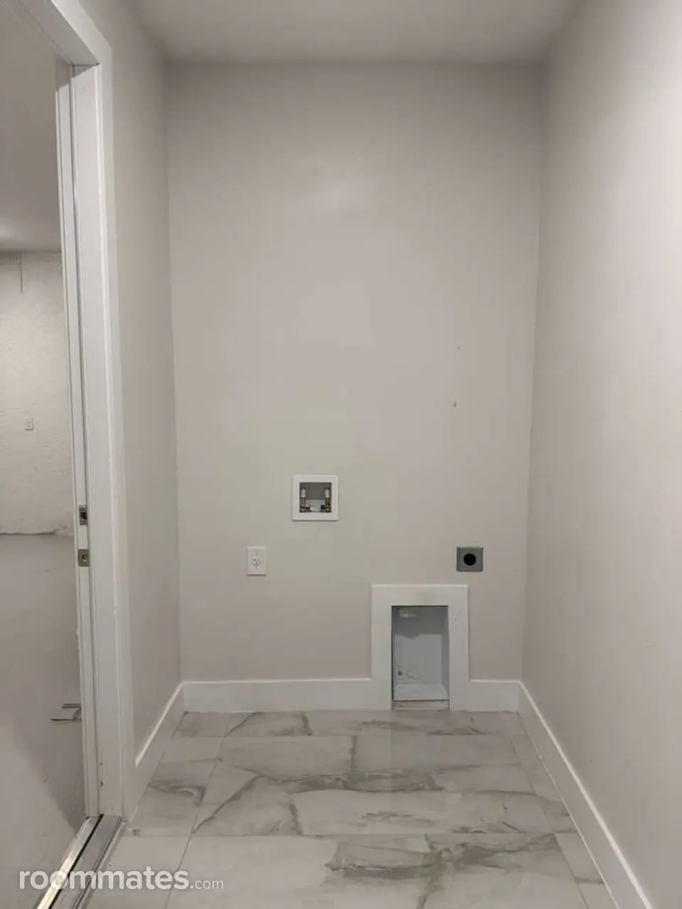 Profile photo 7 of 11