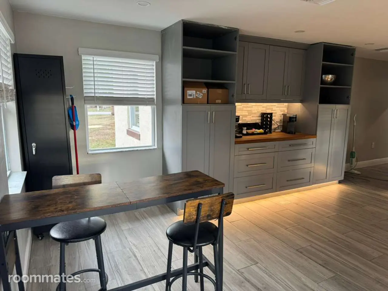 Profile photo 3 of 11