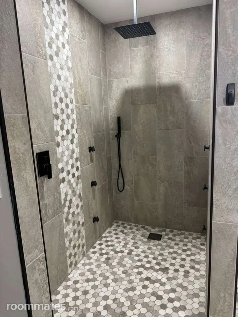 Profile photo 9 of 11