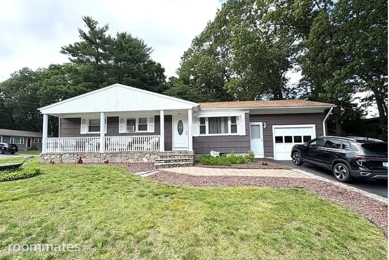 Profile photo 1 of 7