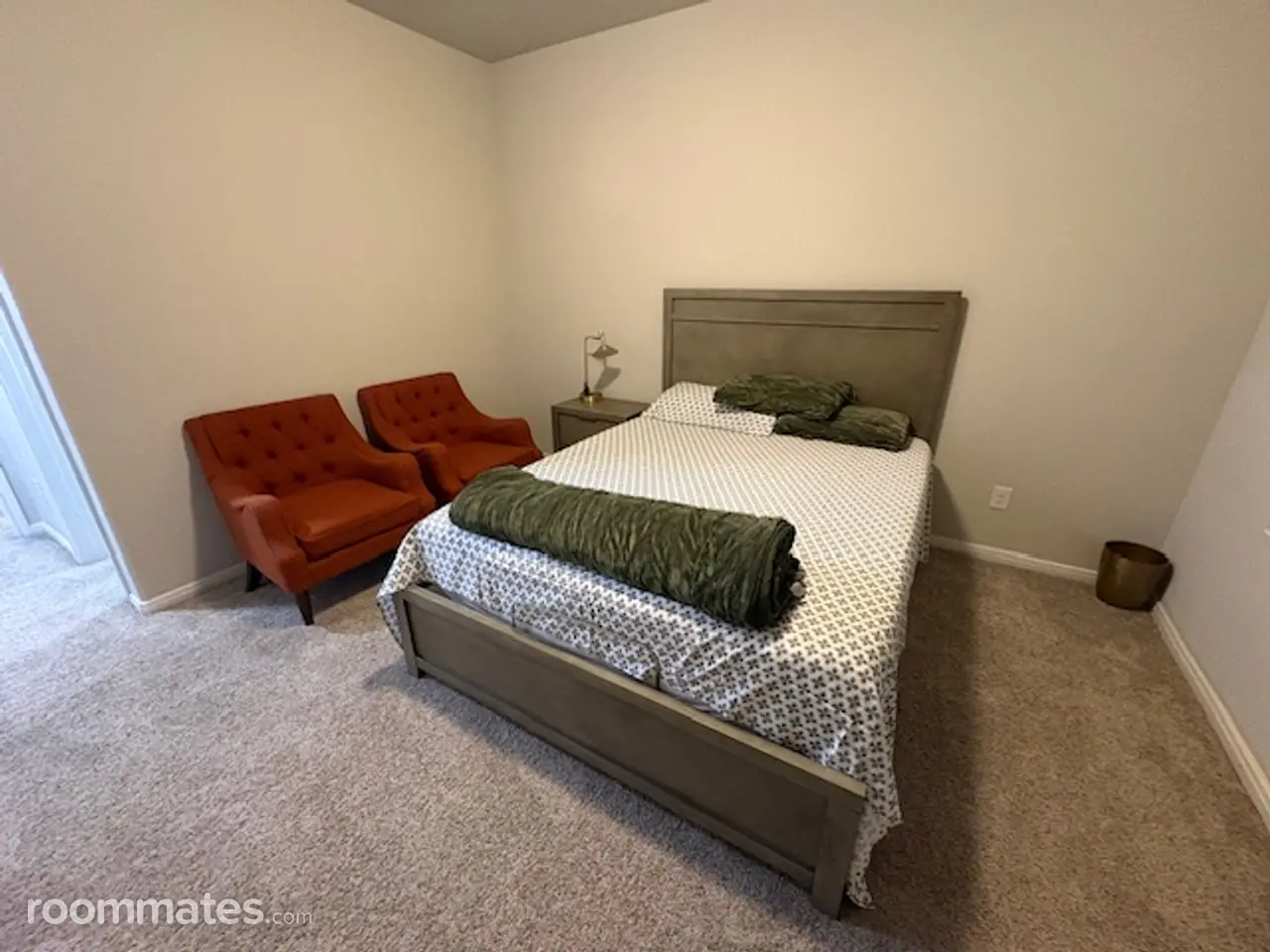 Profile photo 7 of 11