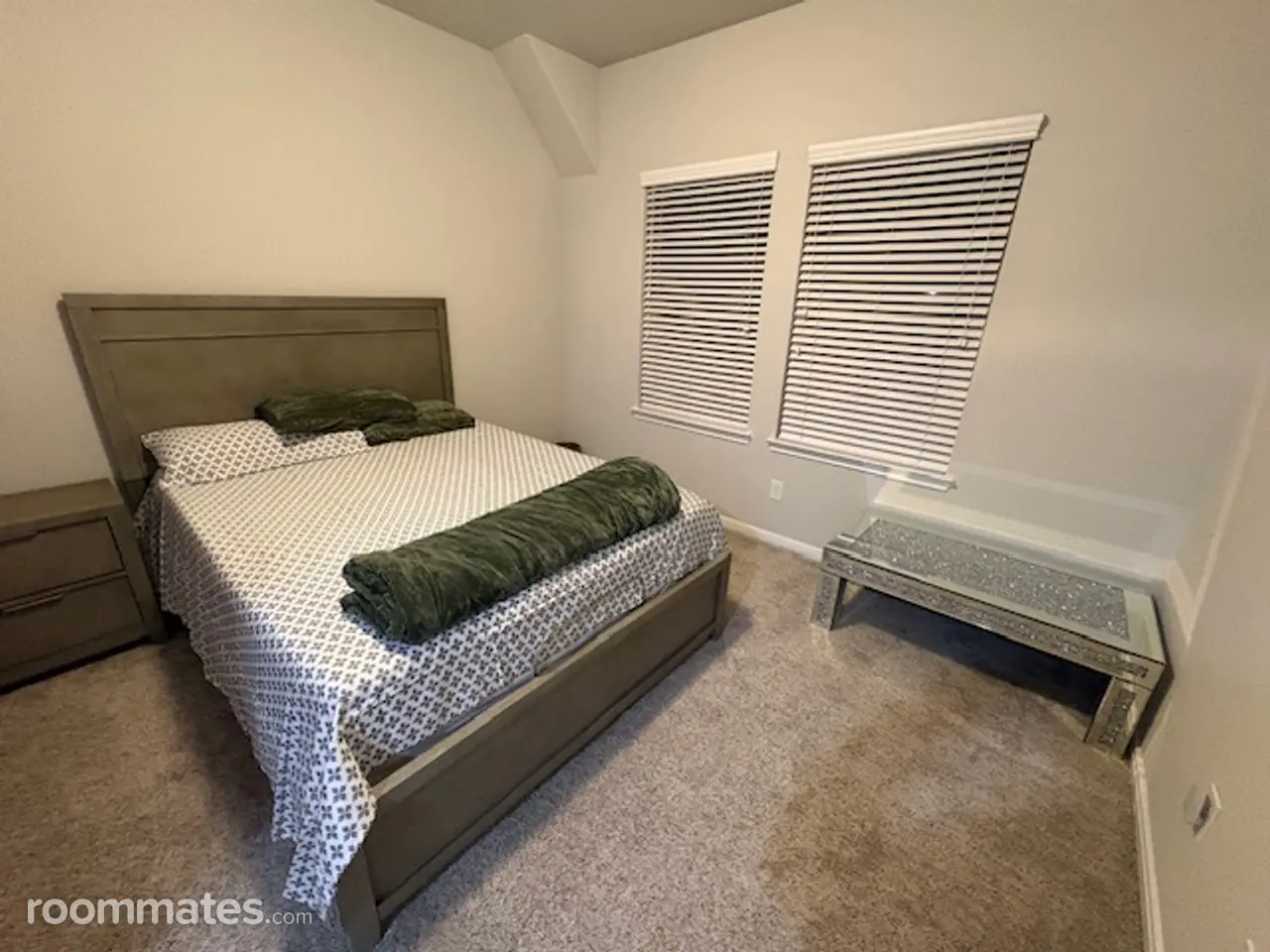 Profile photo 6 of 11