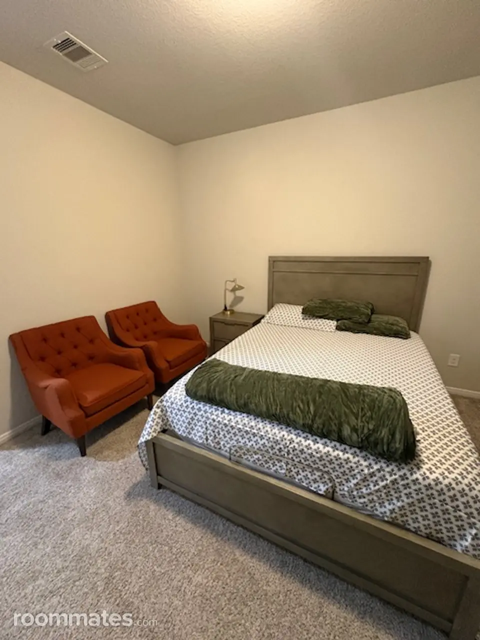 Profile photo 2 of 11