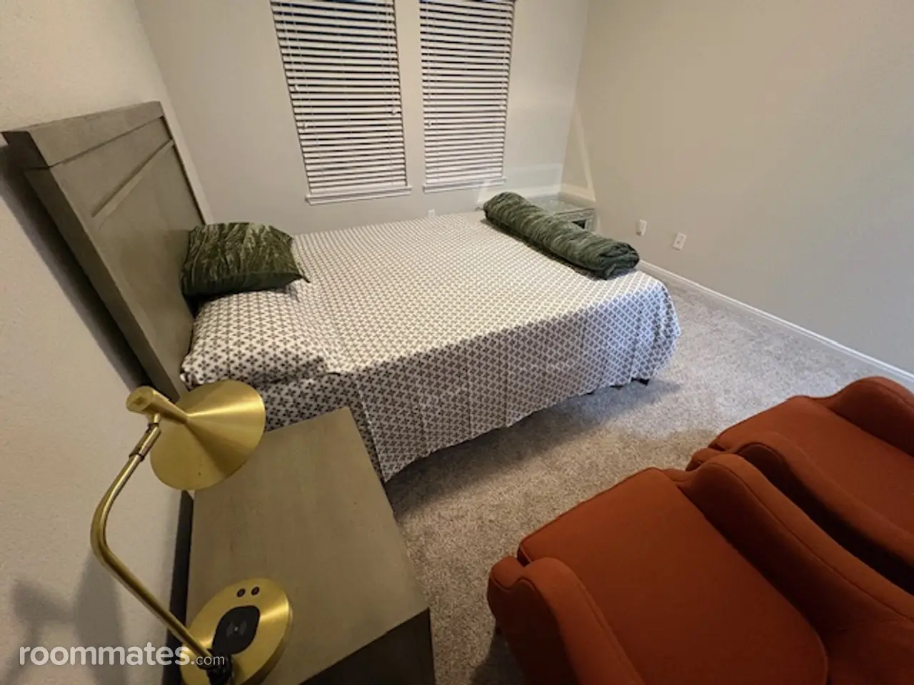 Profile photo 10 of 11