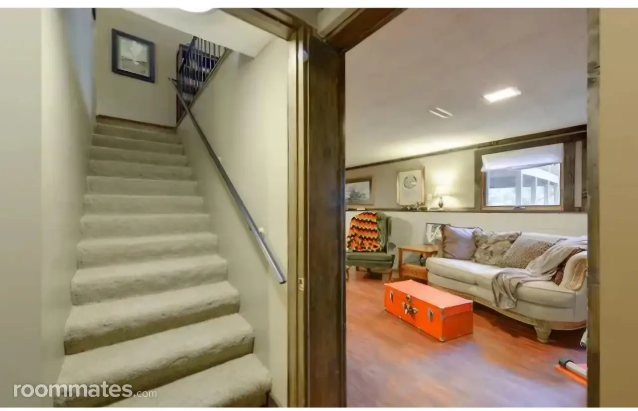 Profile photo 6 of 11