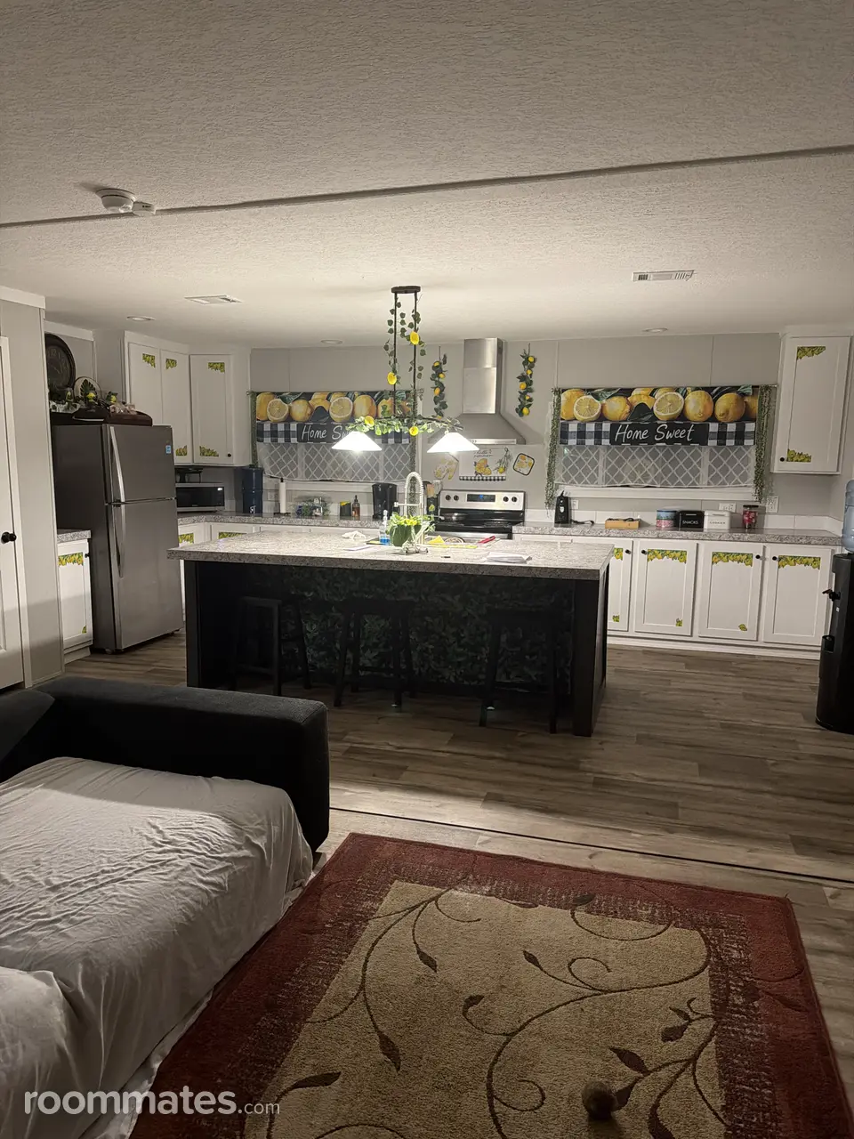 Profile photo 6 of 14