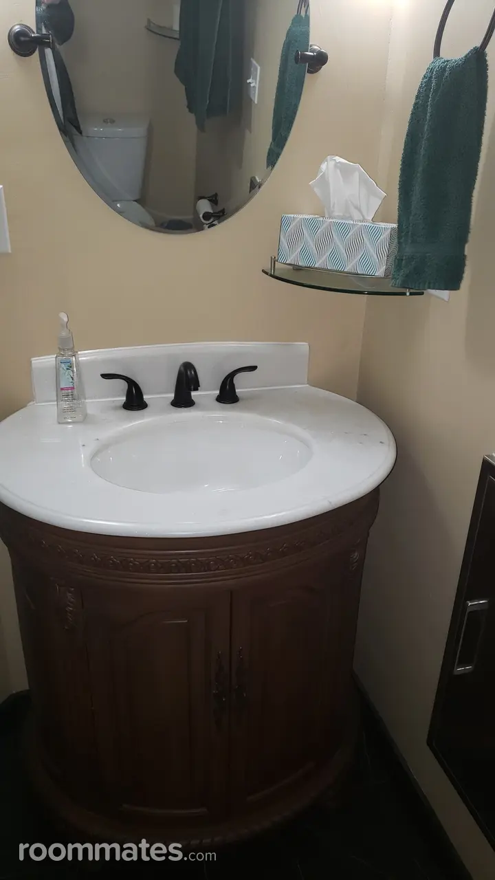 Profile photo 2 of 6