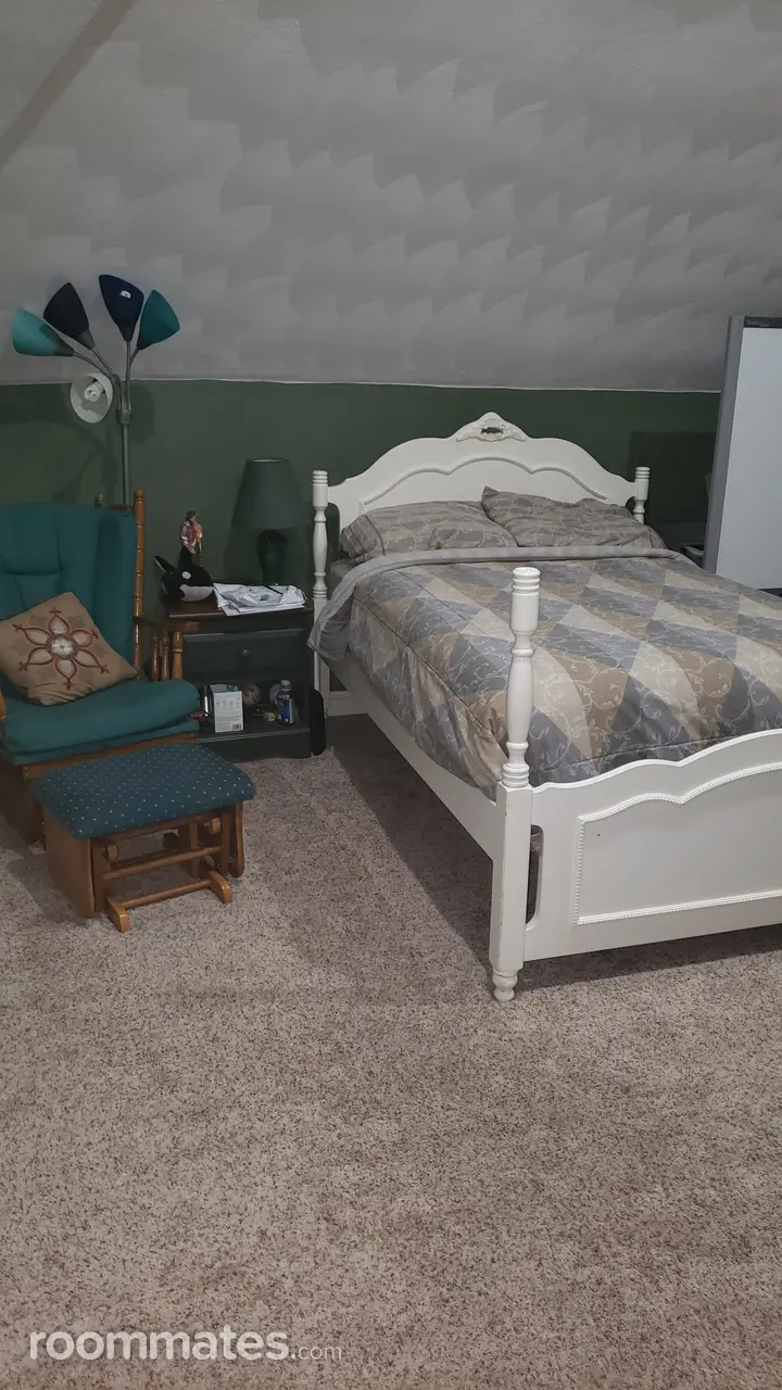 Profile photo 4 of 6