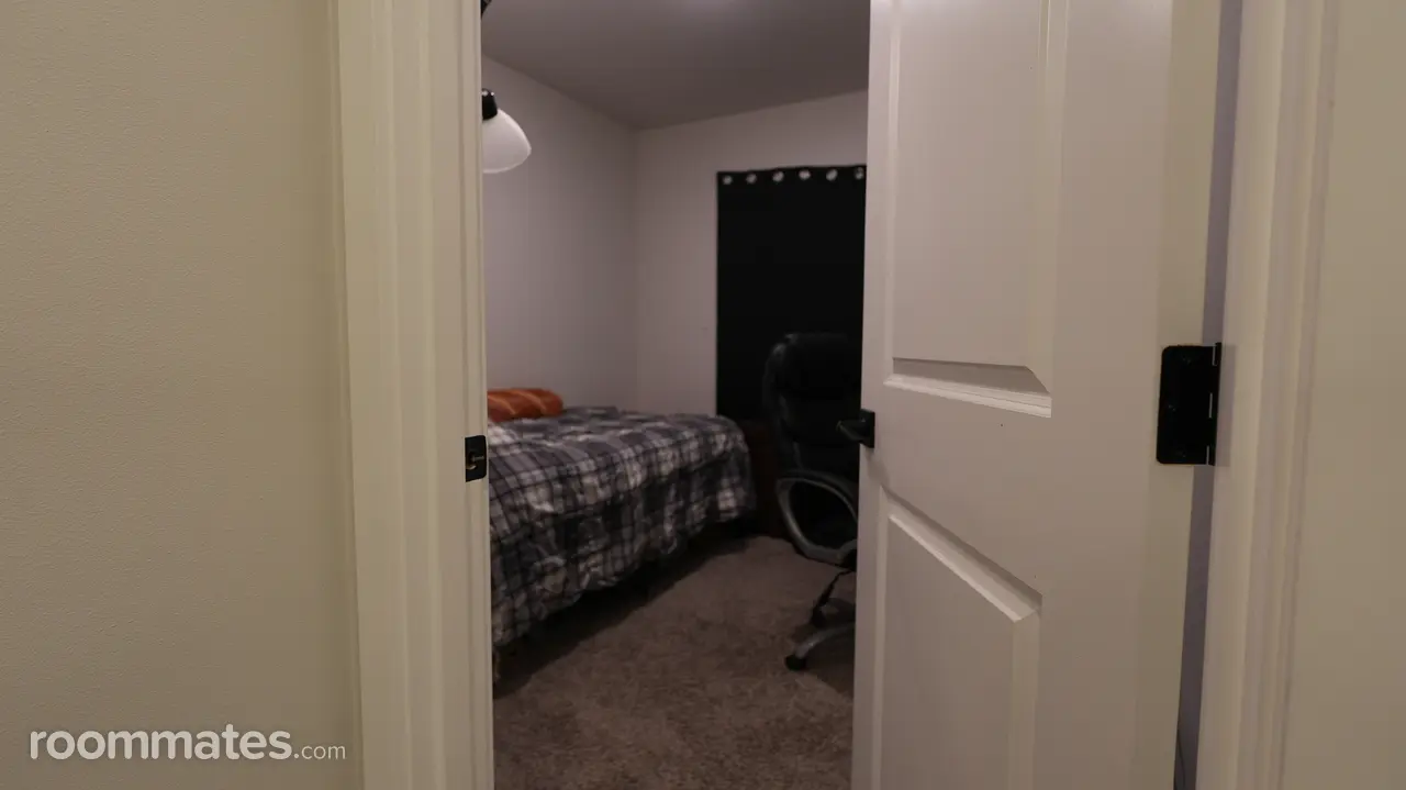 Profile photo 1 of 9