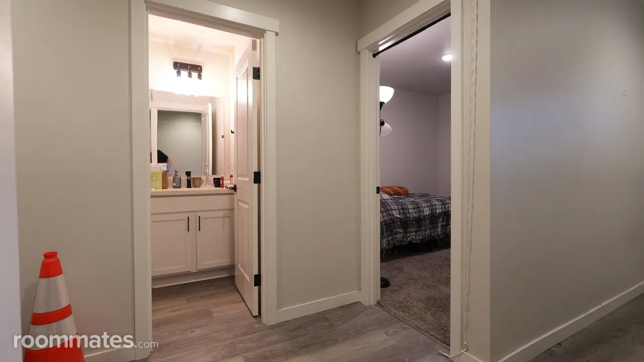 Profile photo 7 of 9