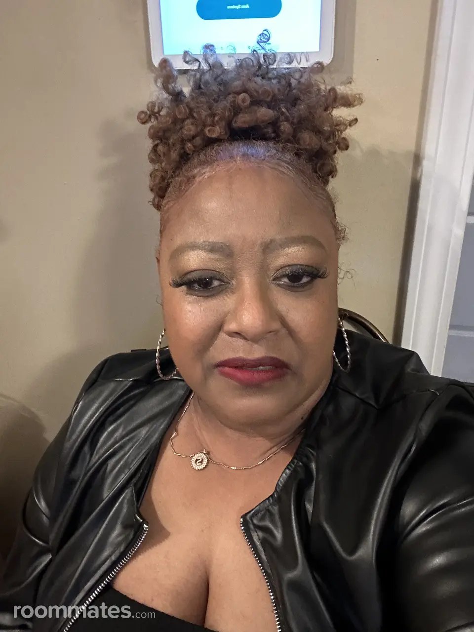 Profile photo 1 of 1