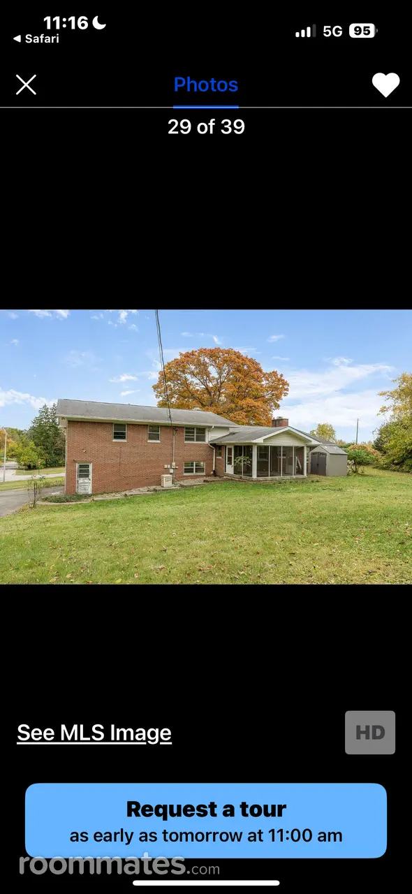 Profile photo 8 of 11