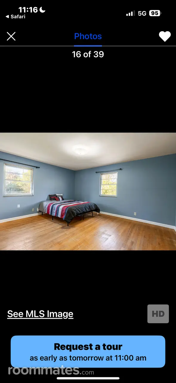 Profile photo 9 of 11