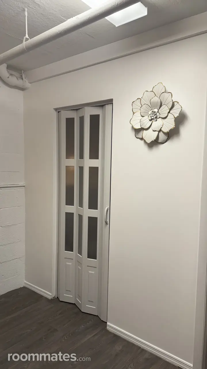 Profile photo 6 of 10