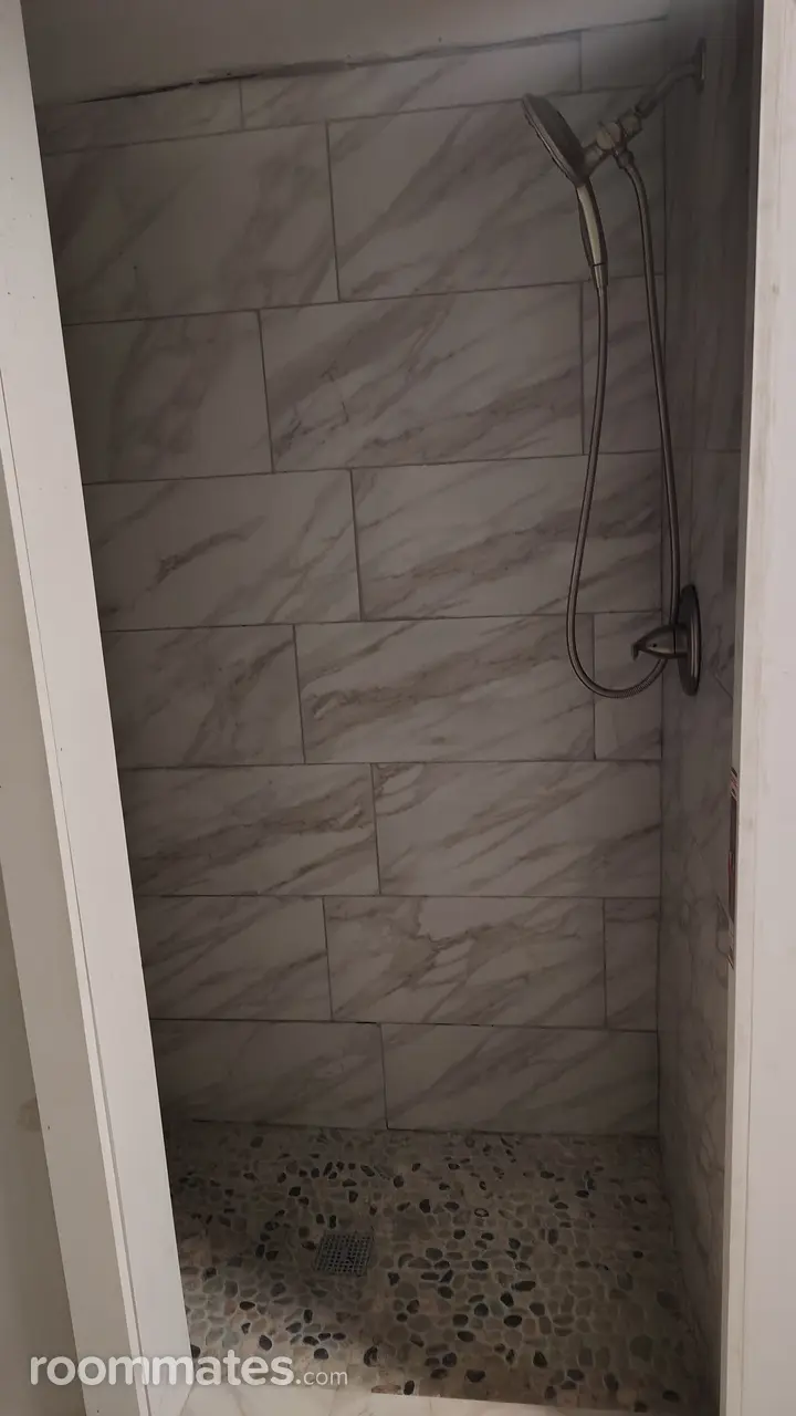 Profile photo 1 of 6