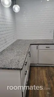 Room for rent in Knoxville, TN $800, house