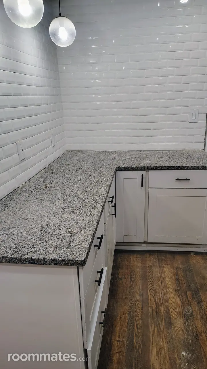 Profile photo 3 of 6