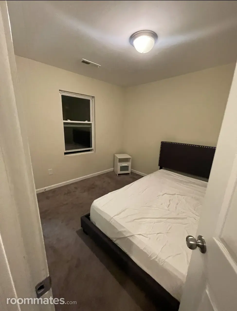 Profile photo 5 of 15