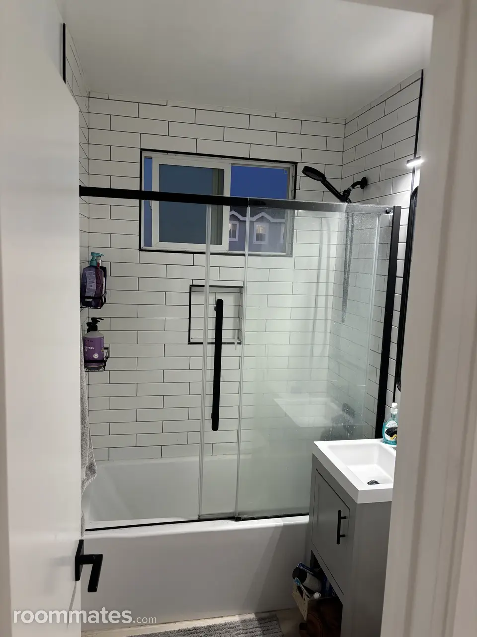 Profile photo 6 of 10