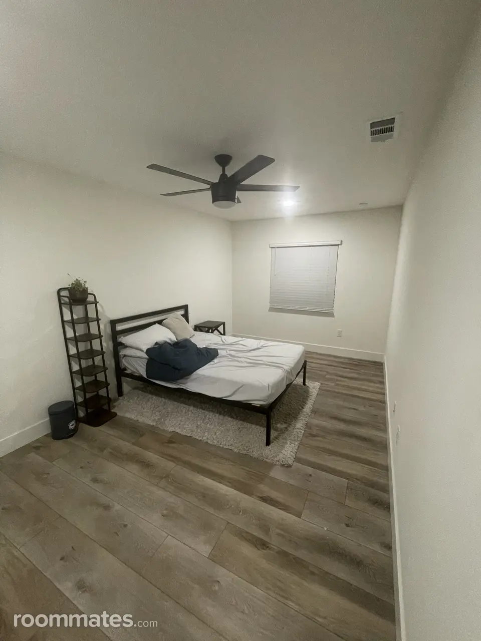 Profile photo 7 of 11