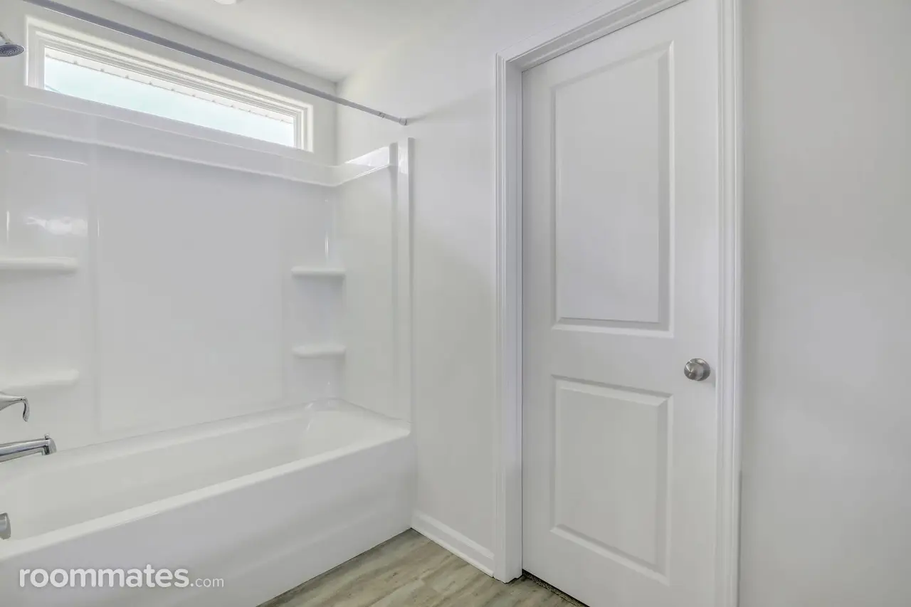 Profile photo 1 of 11