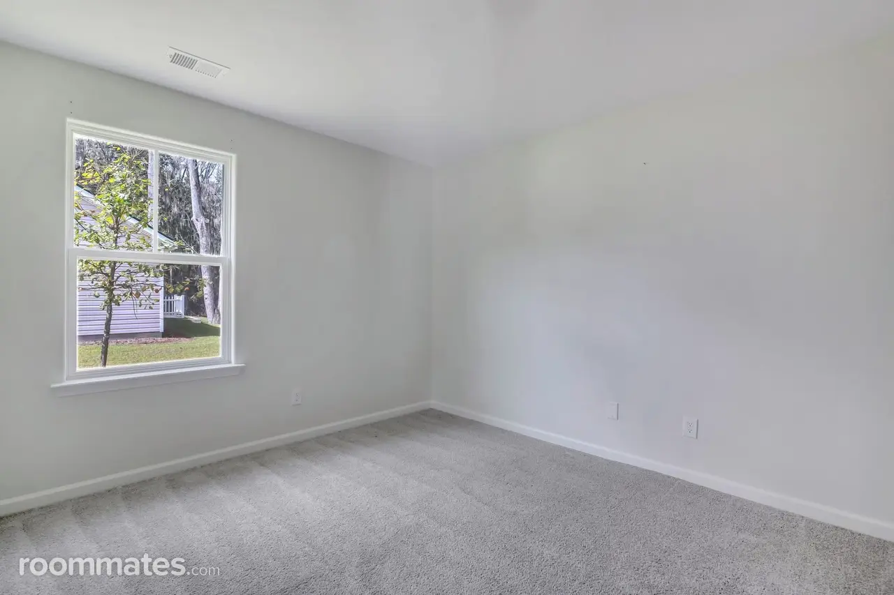 Profile photo 8 of 11