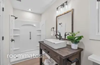 Room for rent in West Columbia, SC $650, house