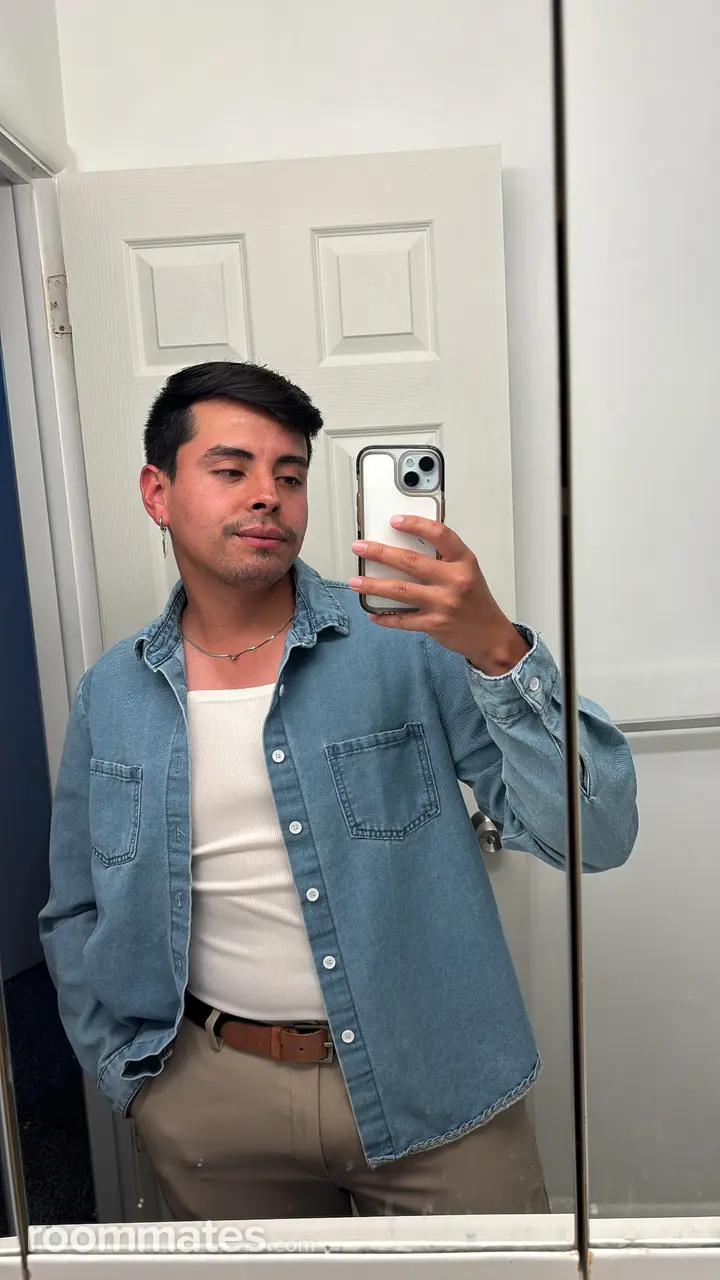 Profile photo 10 of 10