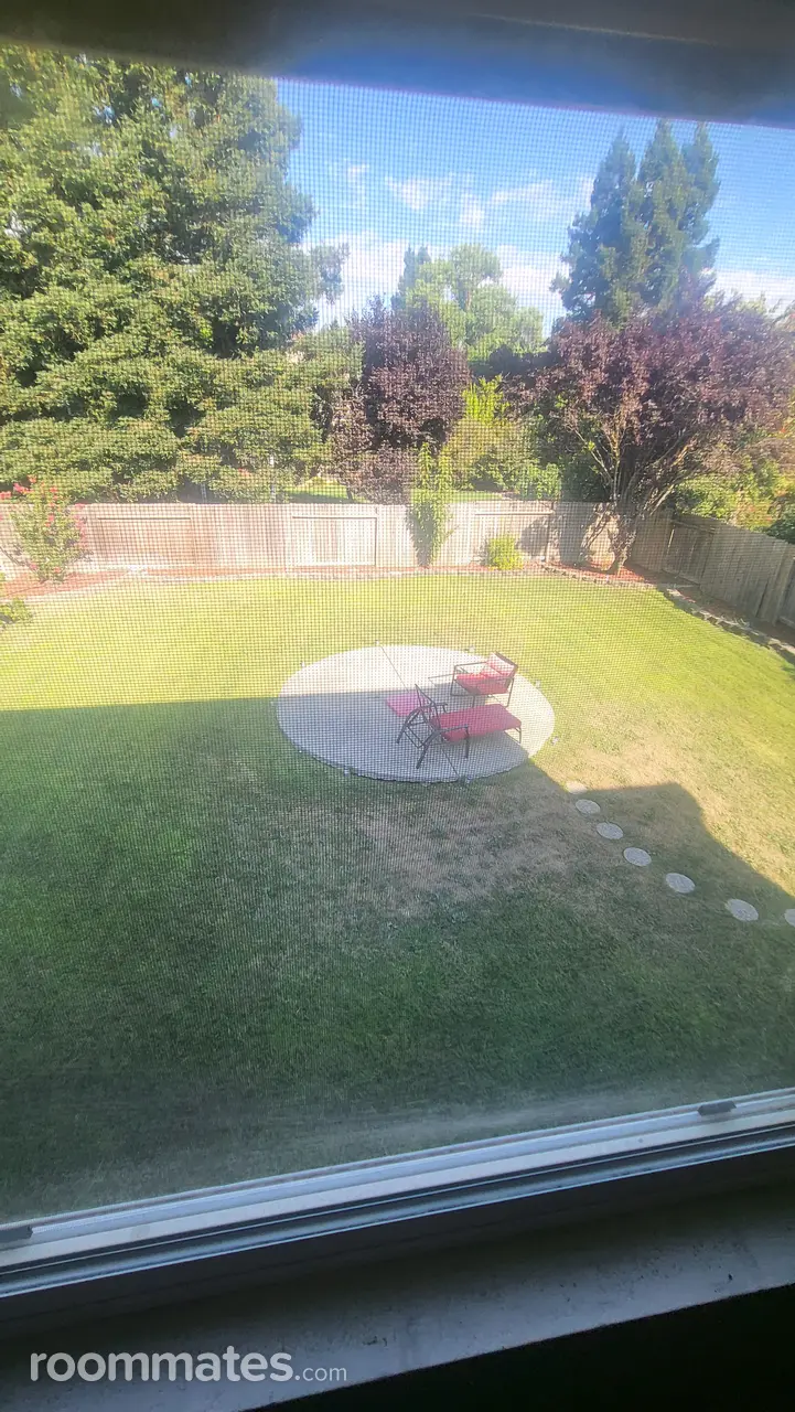 Profile photo 2 of 4