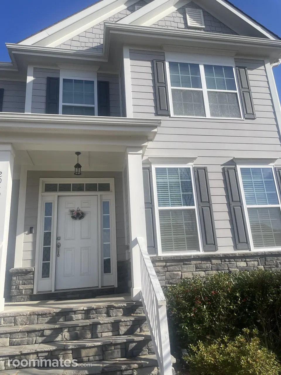 Profile photo 3 of 8