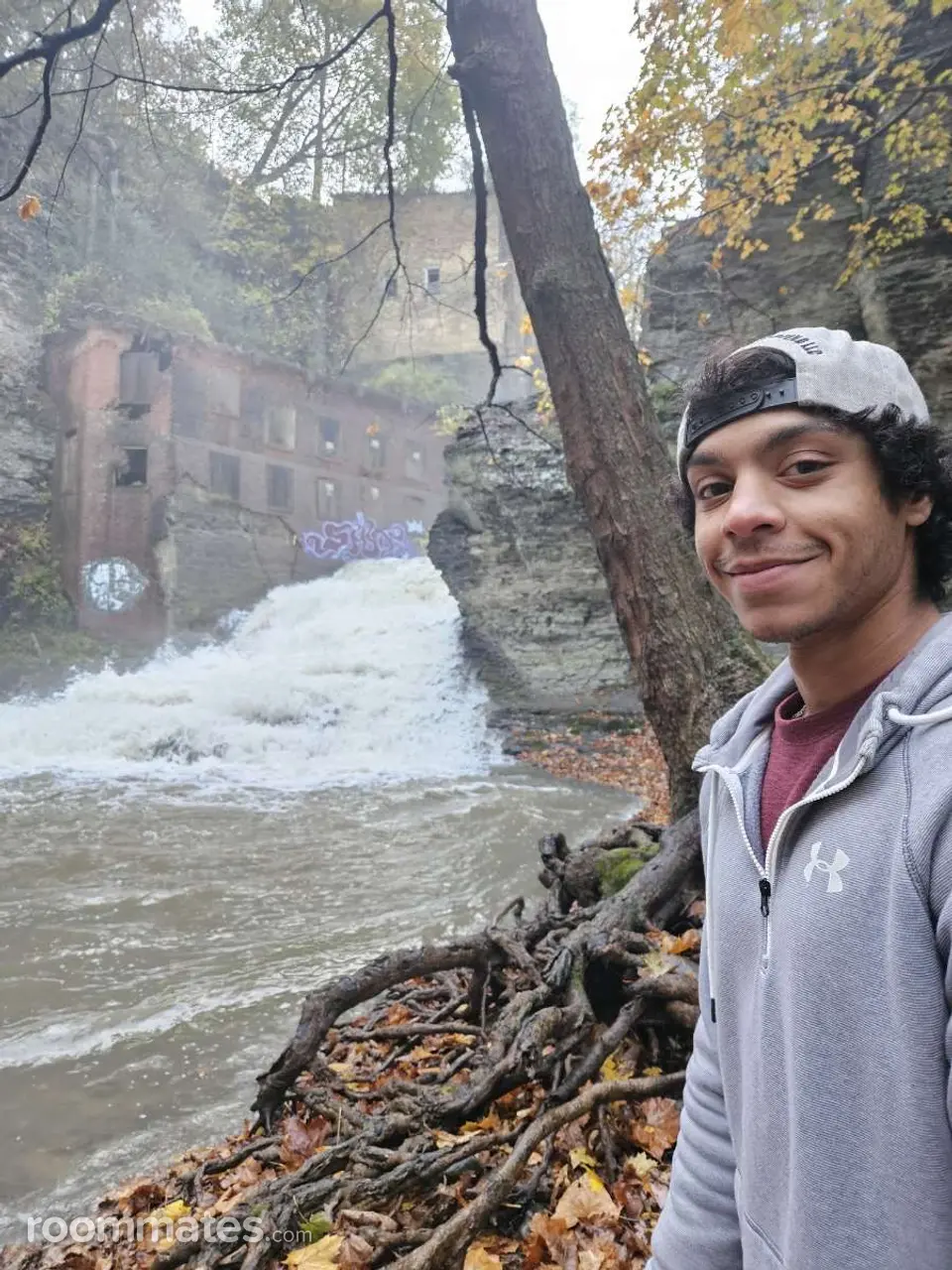 Profile photo 1 of 1