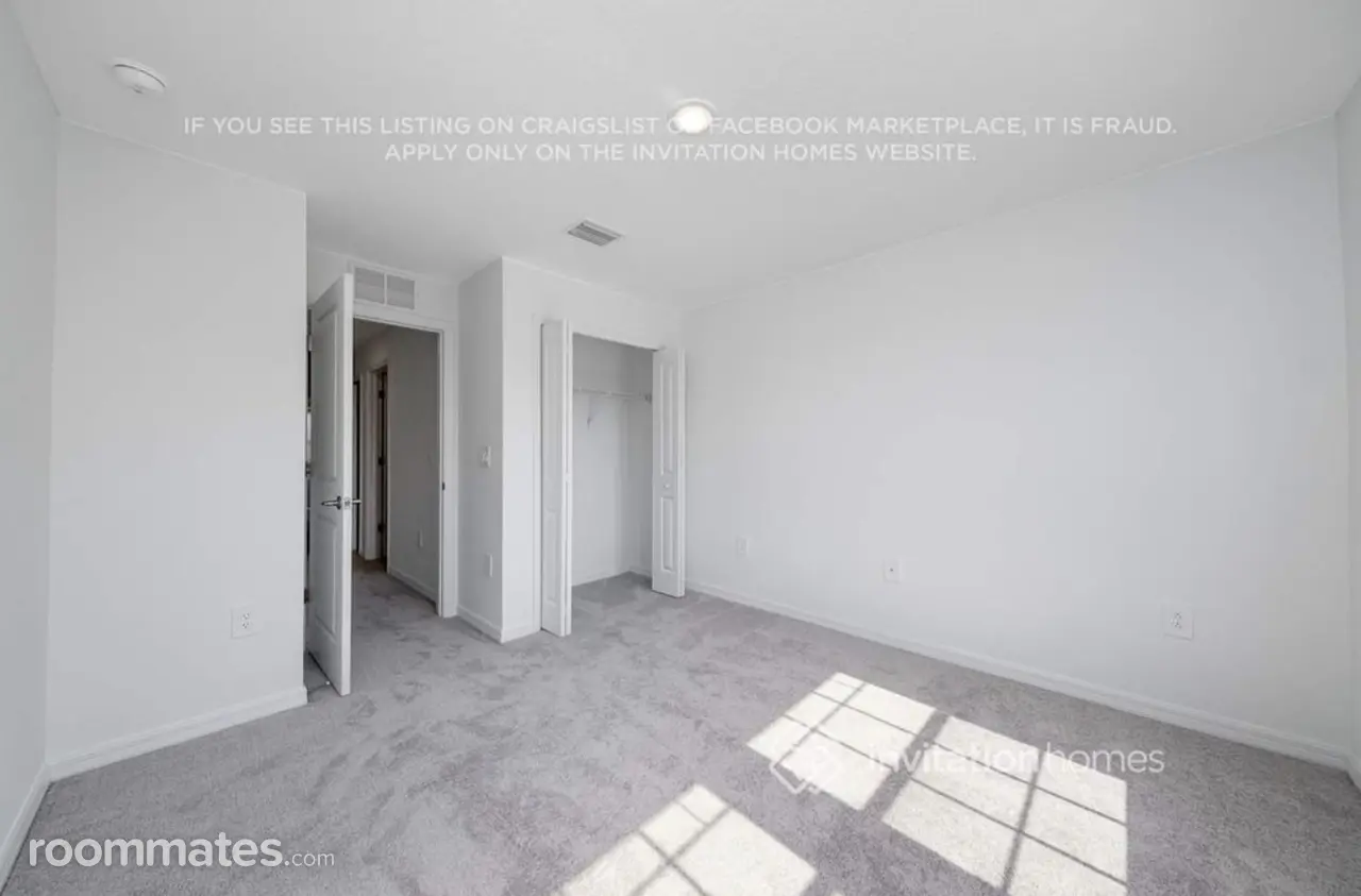 Profile photo 1 of 11