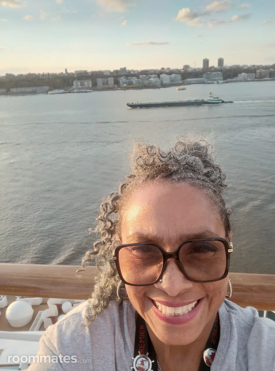 Profile photo 3 of 4