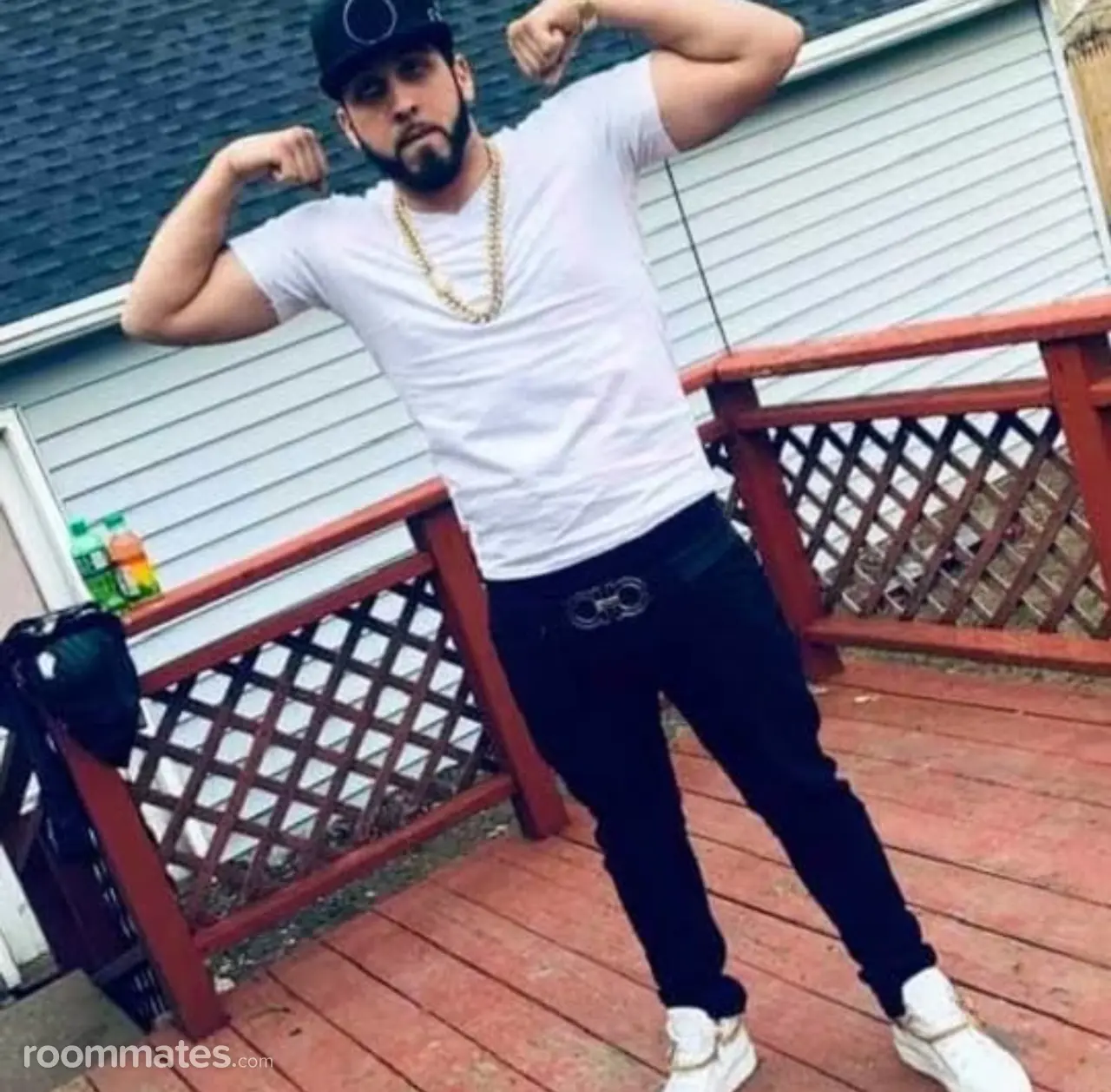 Profile photo 3 of 4