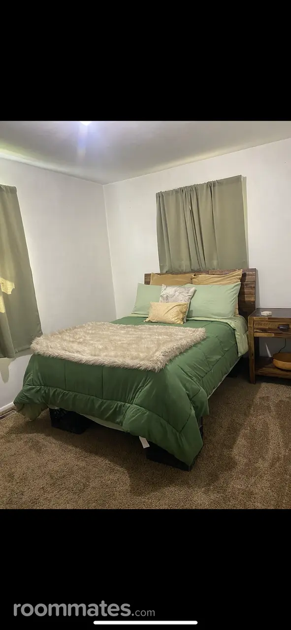 Profile photo 1 of 8