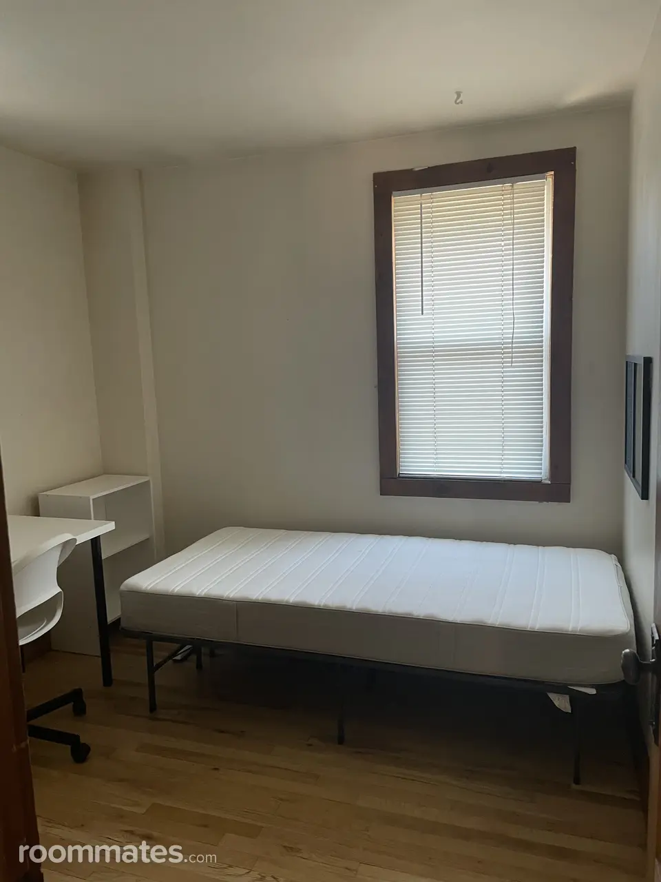 Profile photo 1 of 11