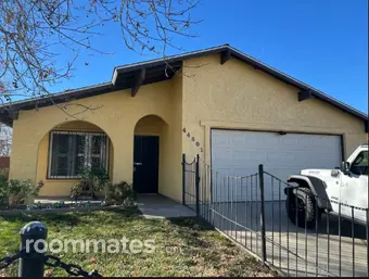 Room for rent in Lancaster, CA $1000, house