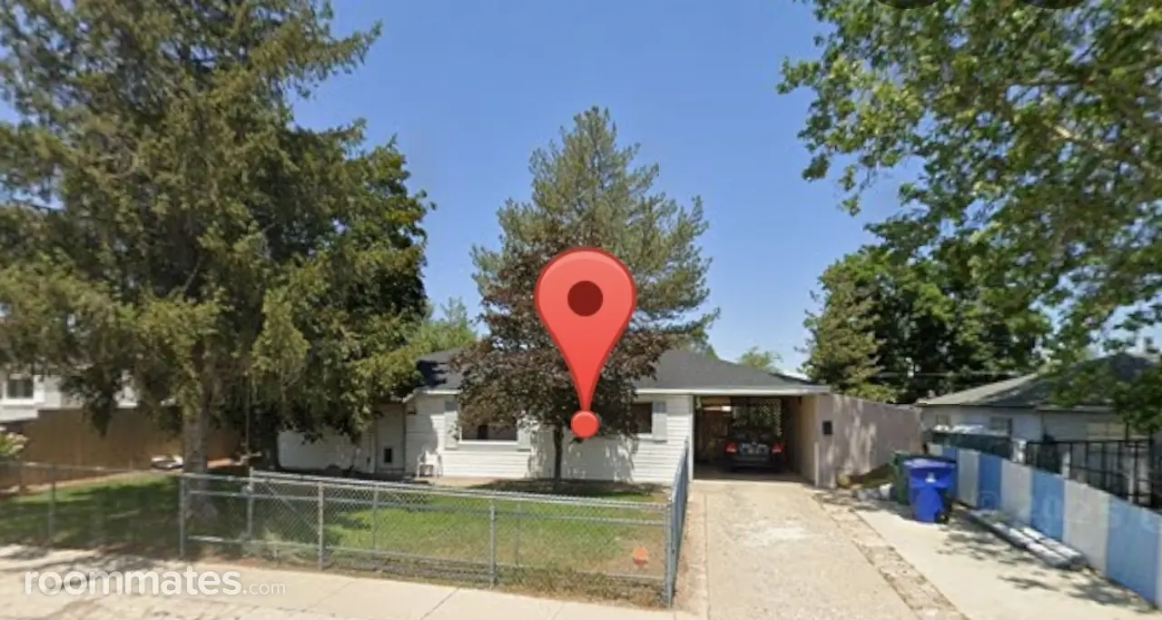 Profile photo 1 of 2