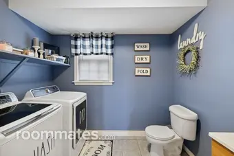 Room for rent in Taunton, MA $1250, house