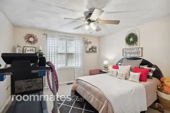 Room for rent in Taunton, MA $1250, house