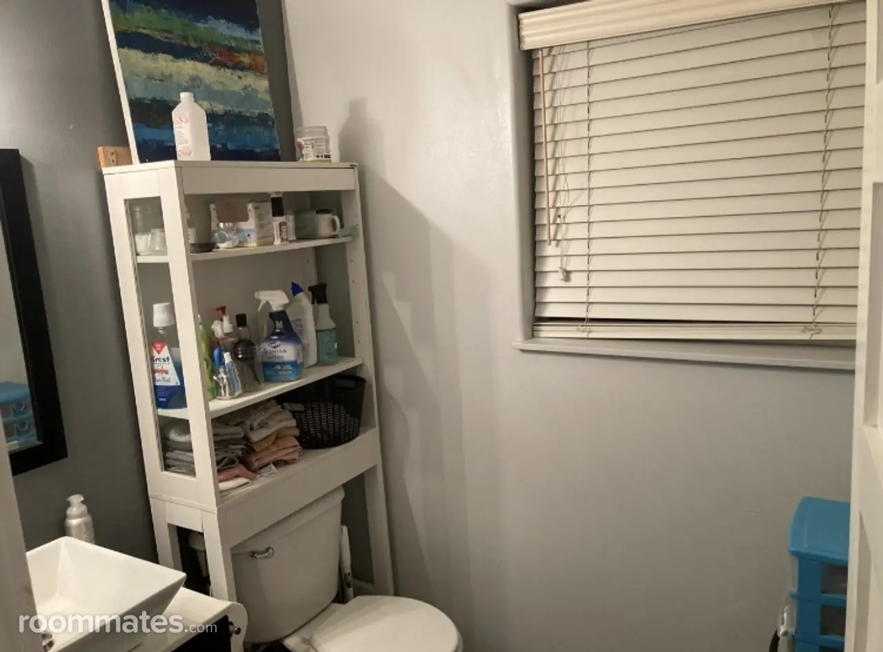 Profile photo 2 of 10